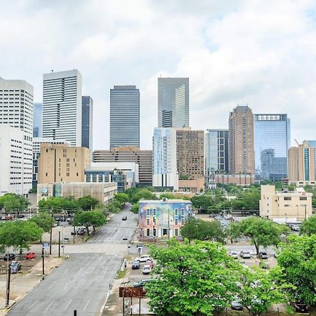 U4 Penthouse Downtown Houston Apartment Exterior photo