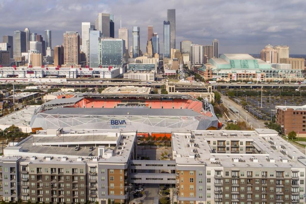 U4 Penthouse Downtown Houston Apartment Exterior photo